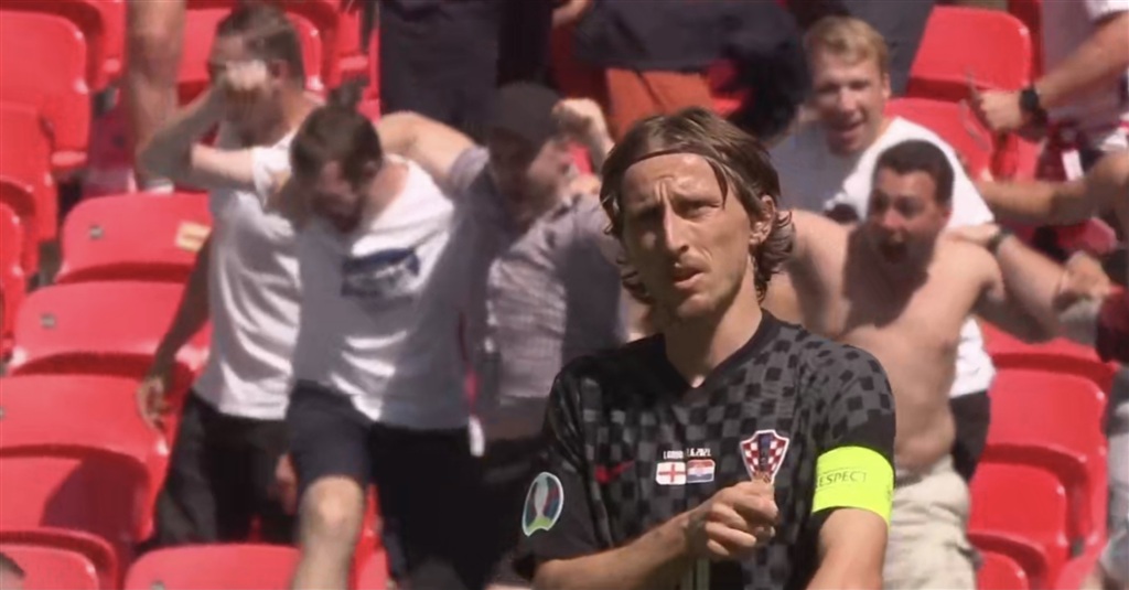 随着比赛的 随着比赛的