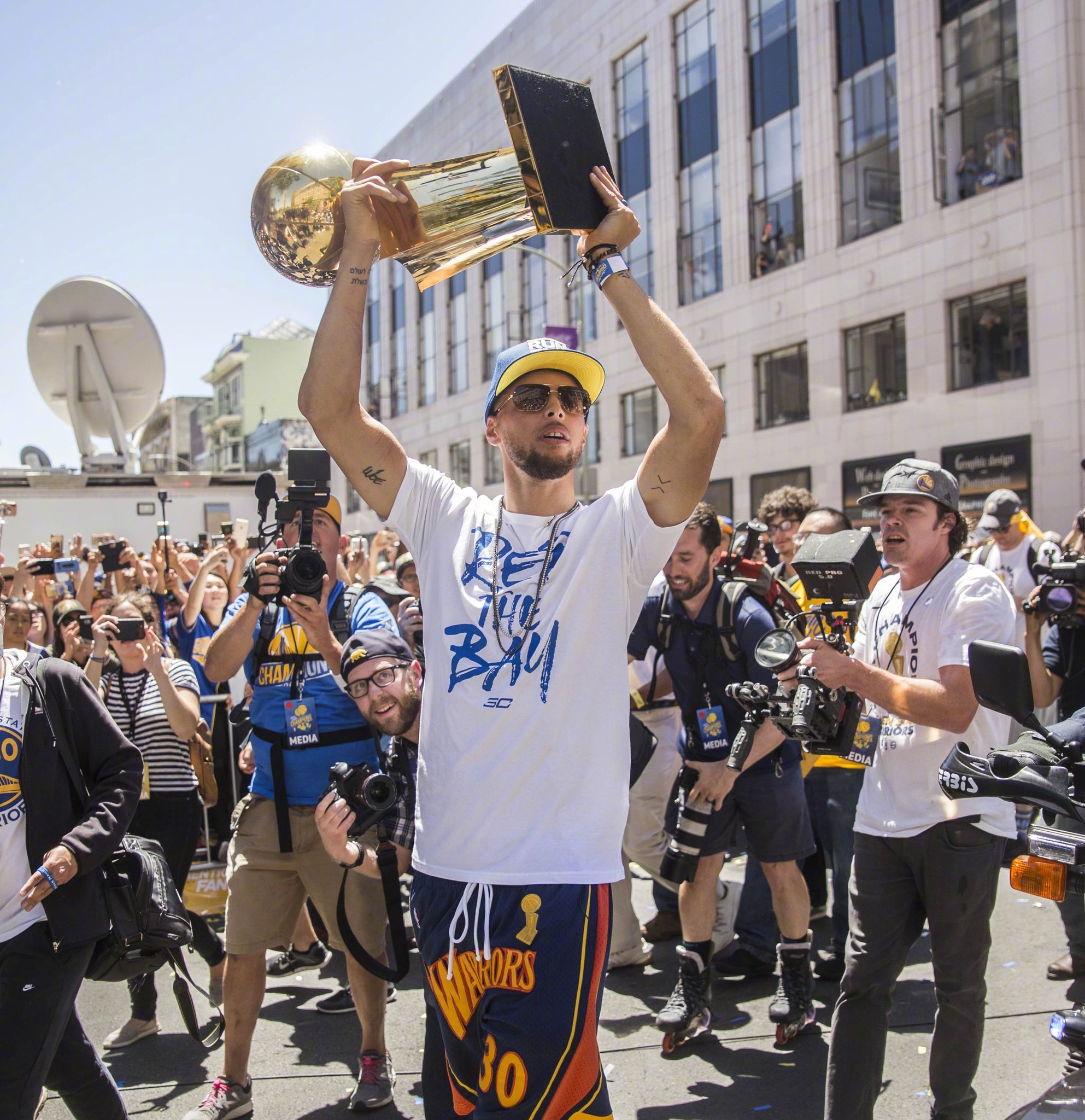 这支队伍正 这支队伍正